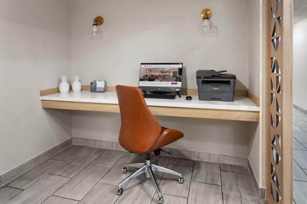 Images Candlewood Suites Harrisonburg by IHG