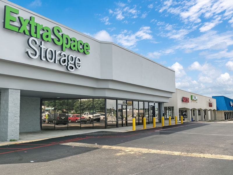Beauty Image - Extra Space Storage at 5441 Highway 90 W, Mobile, AL 36619