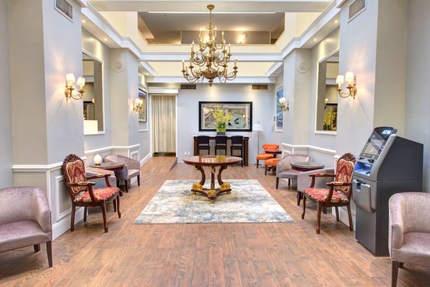 Images The Roslyn, Tapestry Collection by Hilton