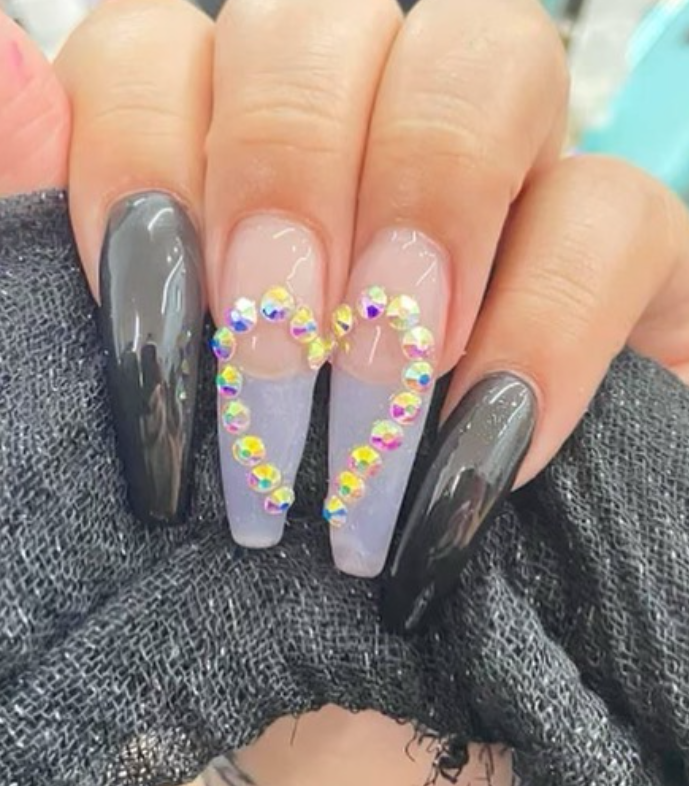 Mirage Nail Spa Logo