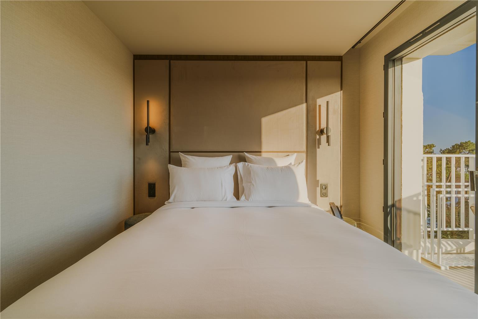 Standard Room - Pine Grove View