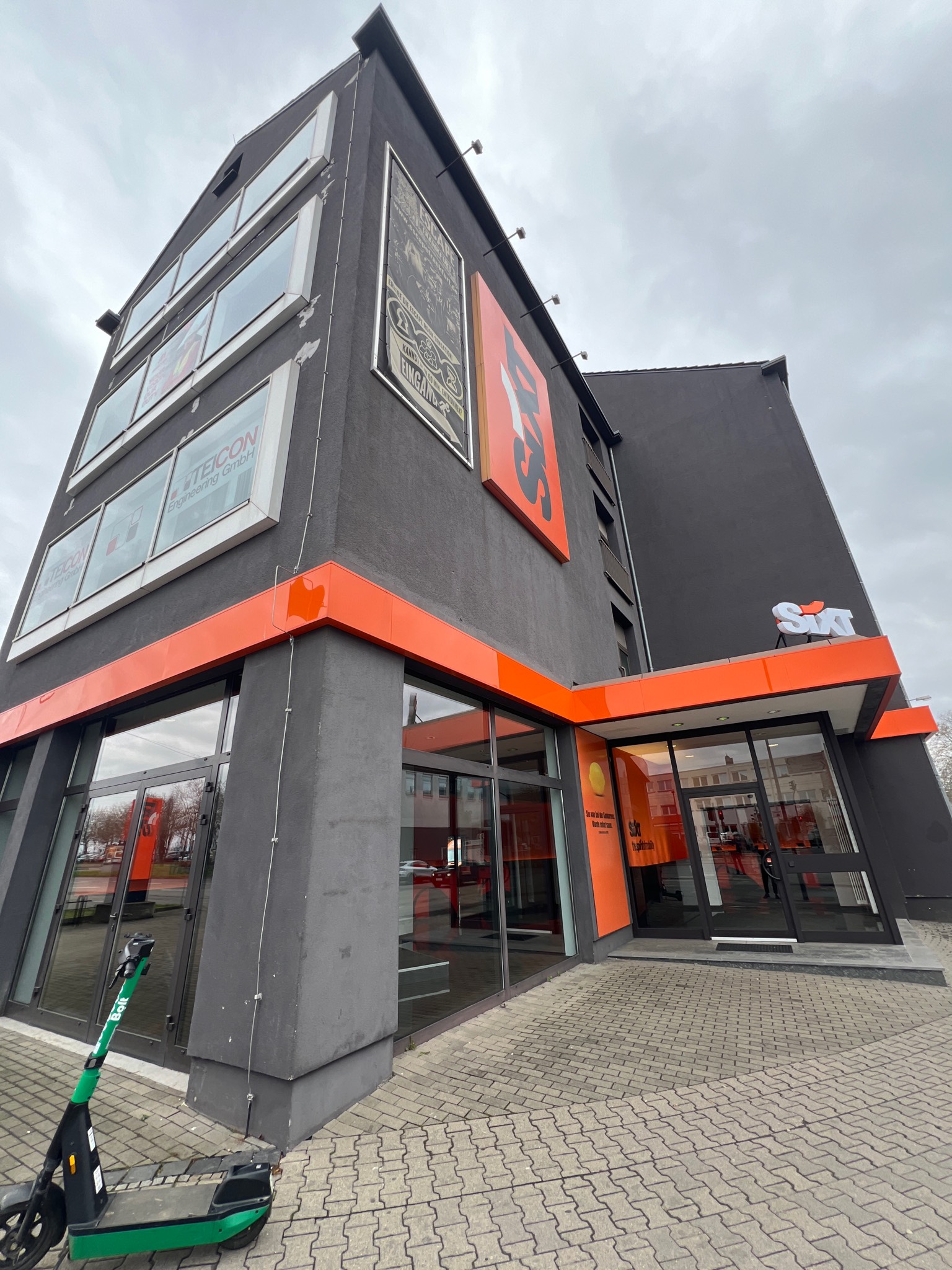 SIXT Autovermietung Frankfurt am Main Ost, Hanauer Landstr. 340 in Frankfurt am Main