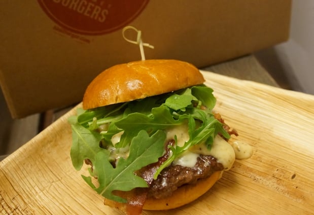 Images Aioli Gourmet Burgers - 32nd & Shea