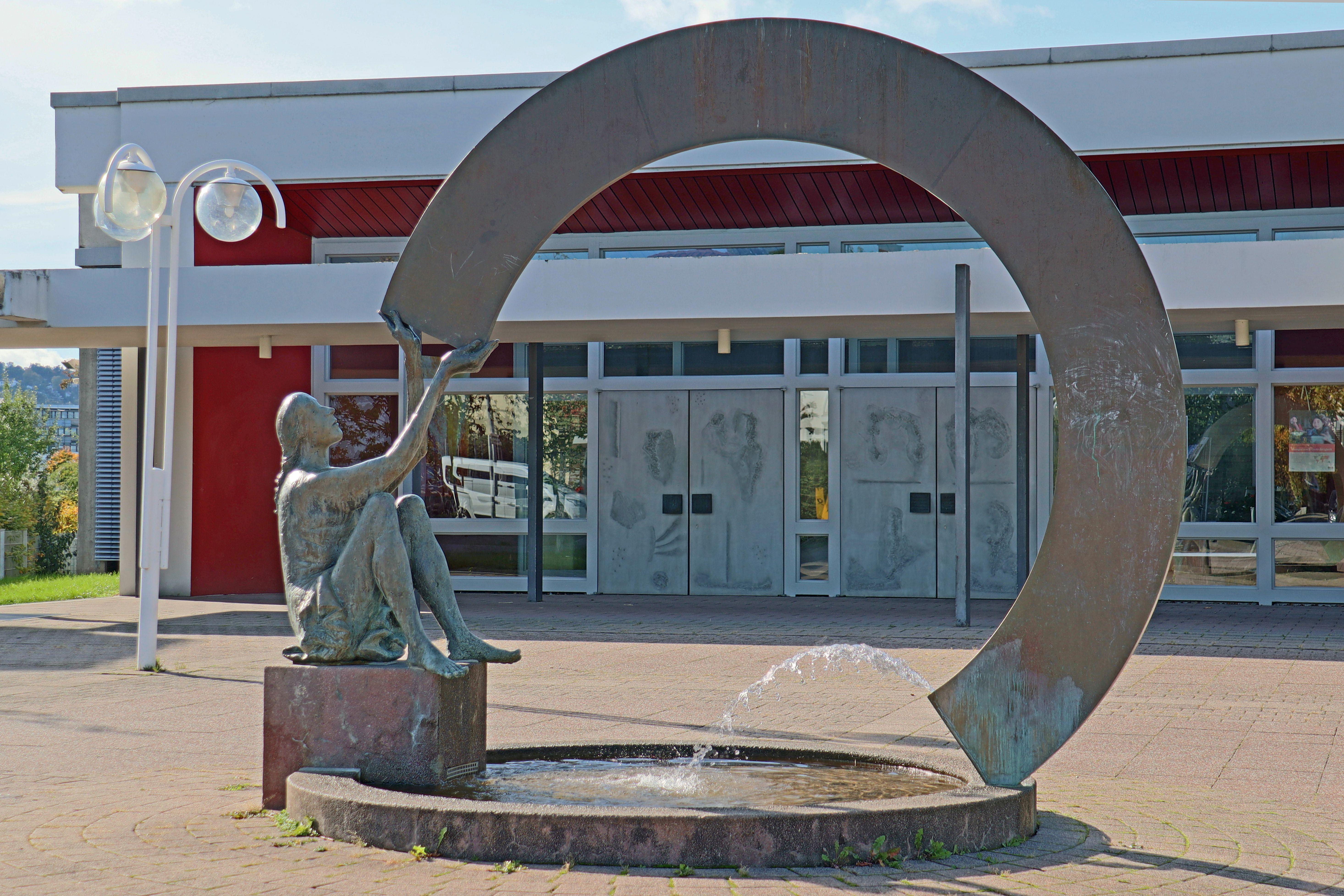 Lukaskirche - Evangelische Kirchengemeinde Petrus und Lukas Gerlingen, Blumenstraße 23 in Gerlingen
