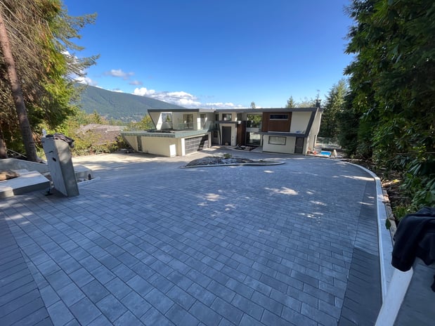 Images Mountainscape South, Inc.