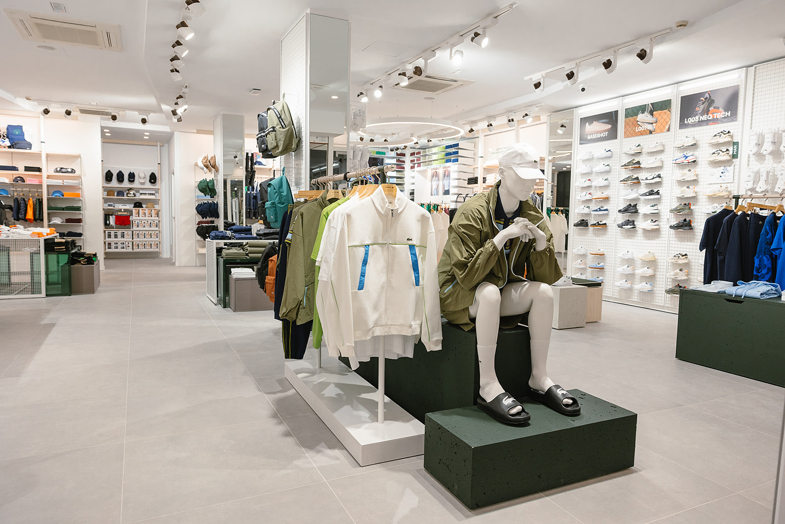 Lacoste Americas Plaza