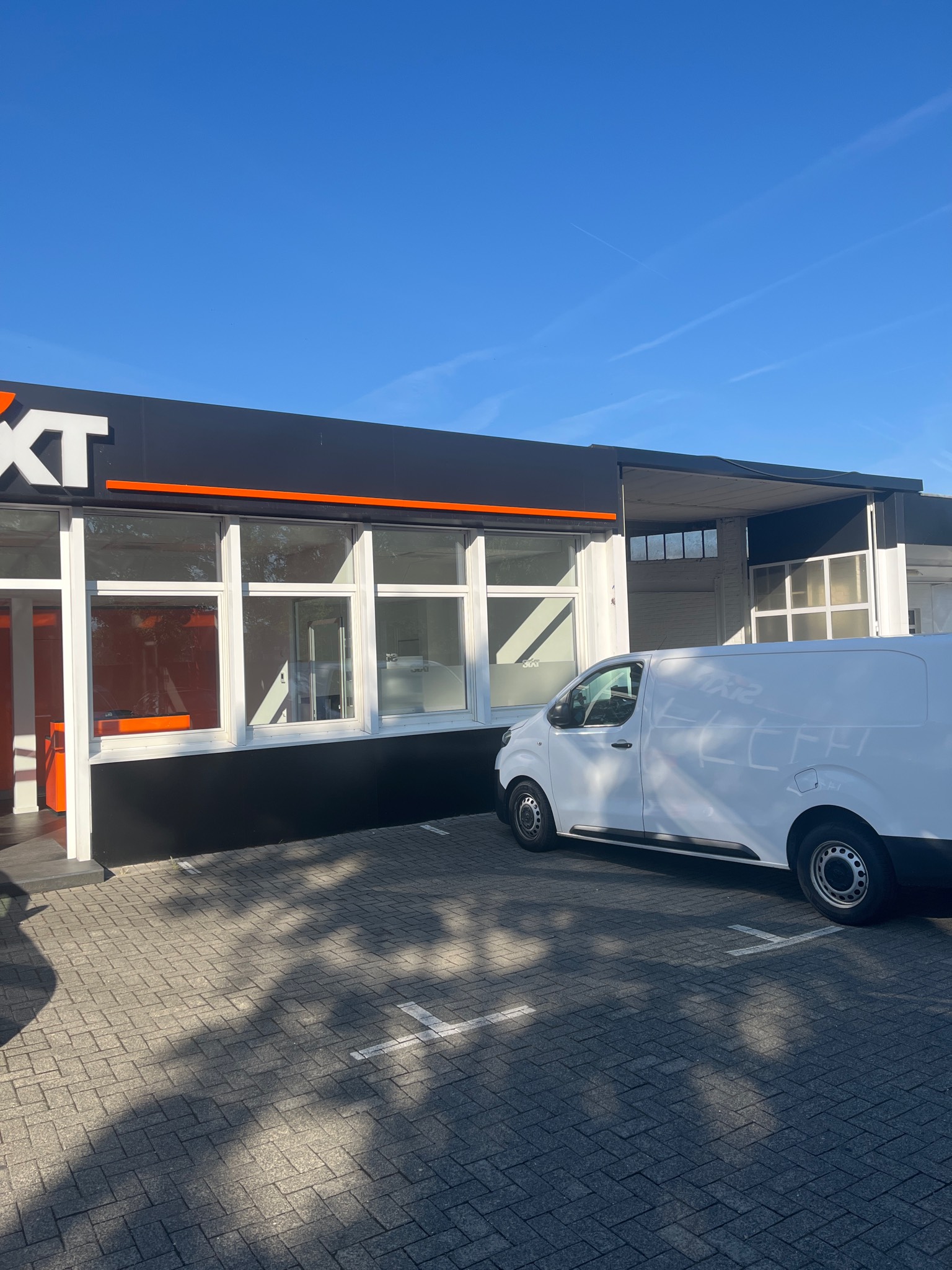 SIXT Autovermietung Krefeld, Sproedentalstr. 4 in Krefeld