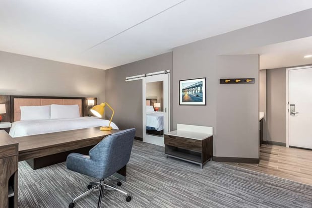 Images Hampton Inn & Suites Kittery-Portsmouth