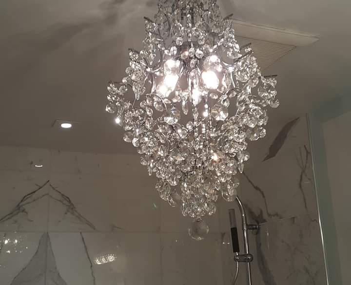 Live Wire Electric LLC Logo