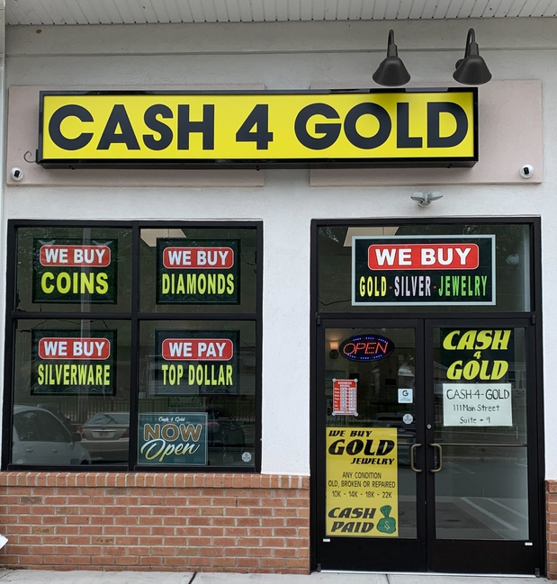 Images Main Street Cash 4 Gold