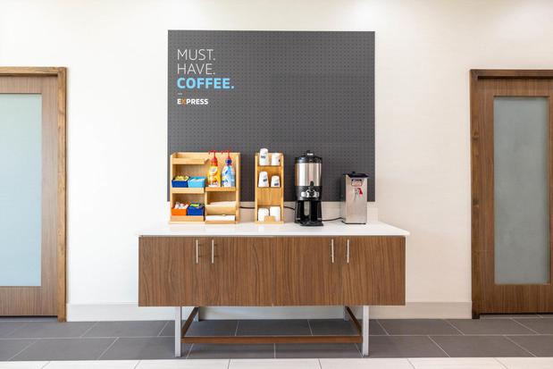 Images Holiday Inn Express & Suites San Jose – Silicon Valley by IHG