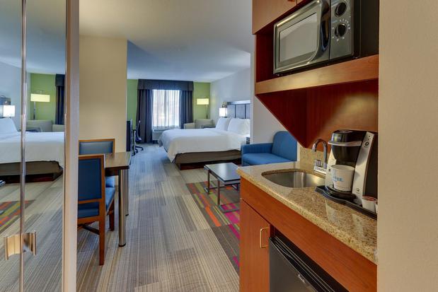 Images Holiday Inn Express & Suites Dayton-Centerville by IHG