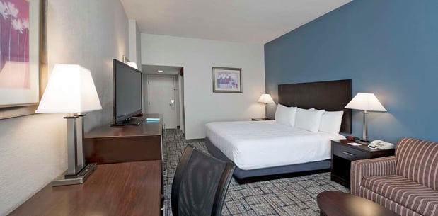Images Best Western Plus Hotel & Conference Center