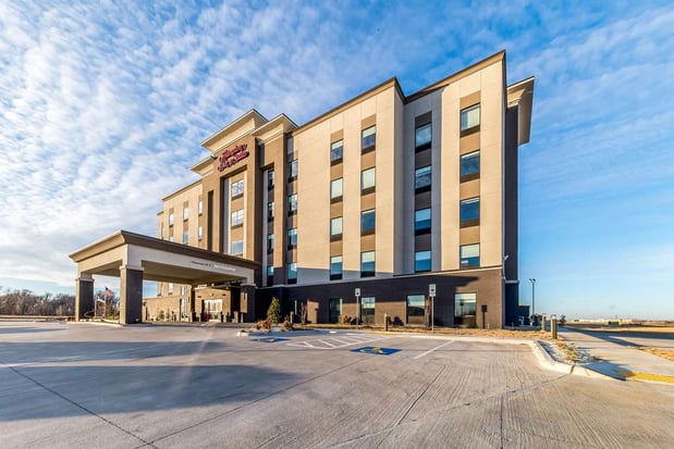 Images Hampton Inn & Suites Pryor