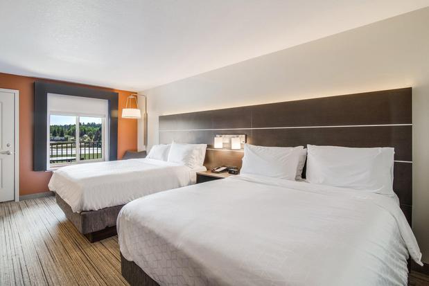 Images Holiday Inn Express & Suites Custer, an IHG Hotel