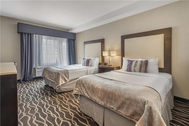 Images Best Western Plus Hotel at the Convention Center