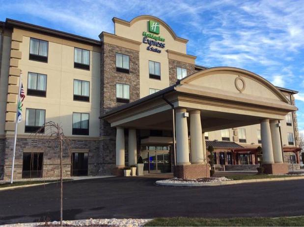 Images Holiday Inn Express & Suites Butler, an IHG Hotel