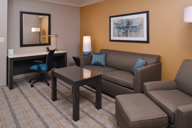 Images Crowne Plaza Shenandoah - Woodlands Area by IHG