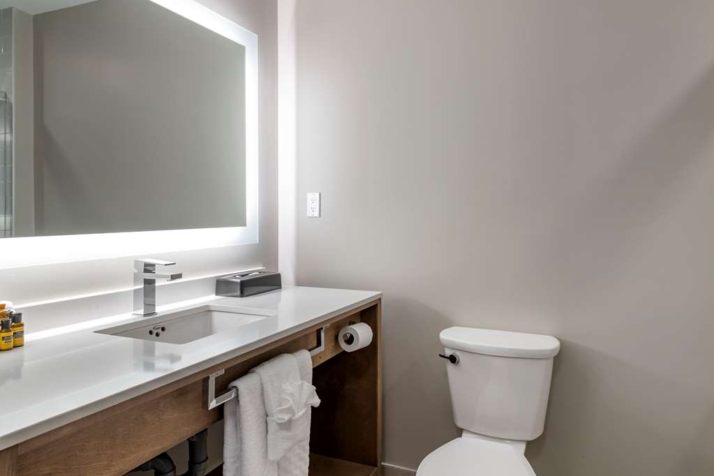 Images Best Western Plus Dartmouth Hotel & Suites