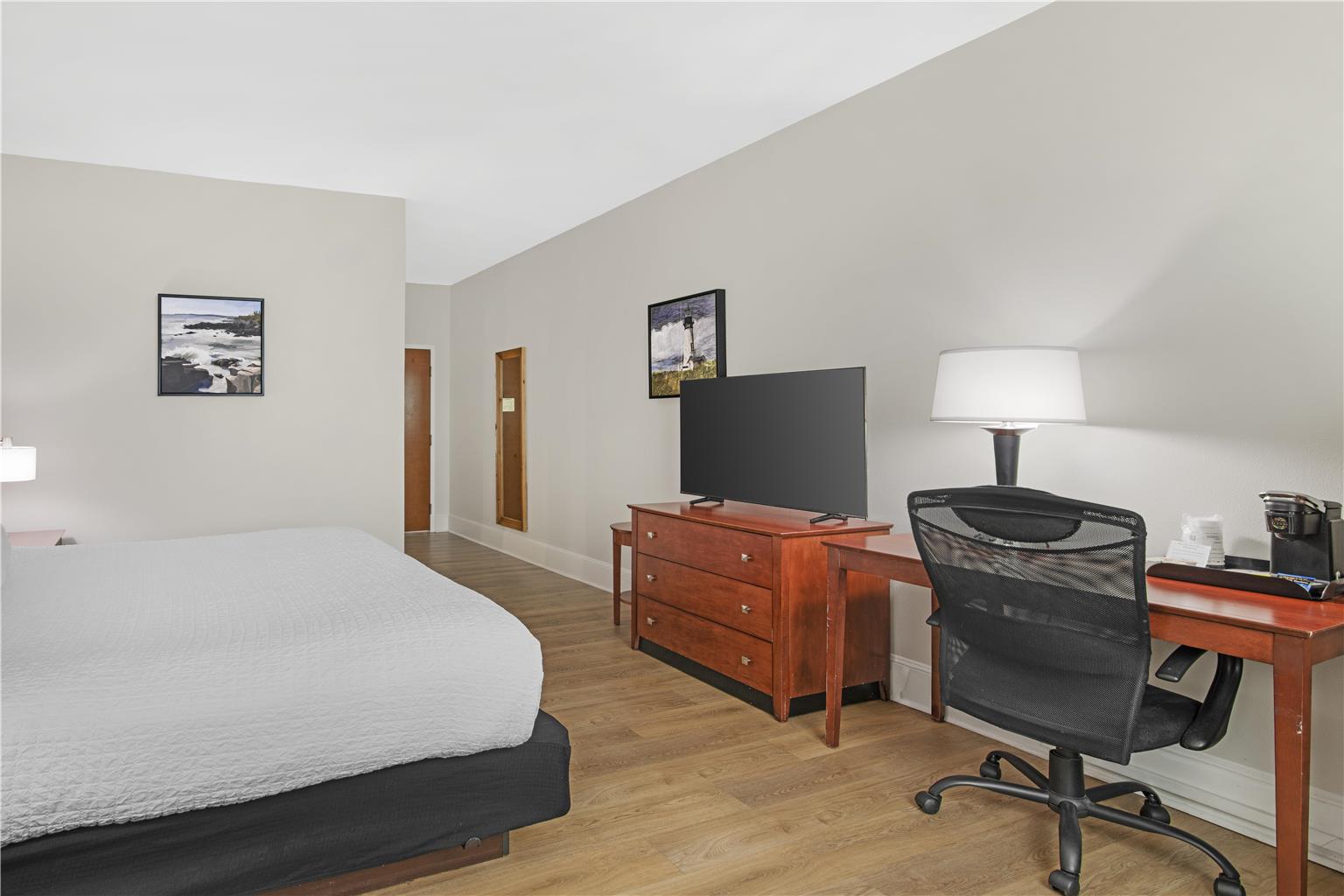 Standard Single King Bedroom
