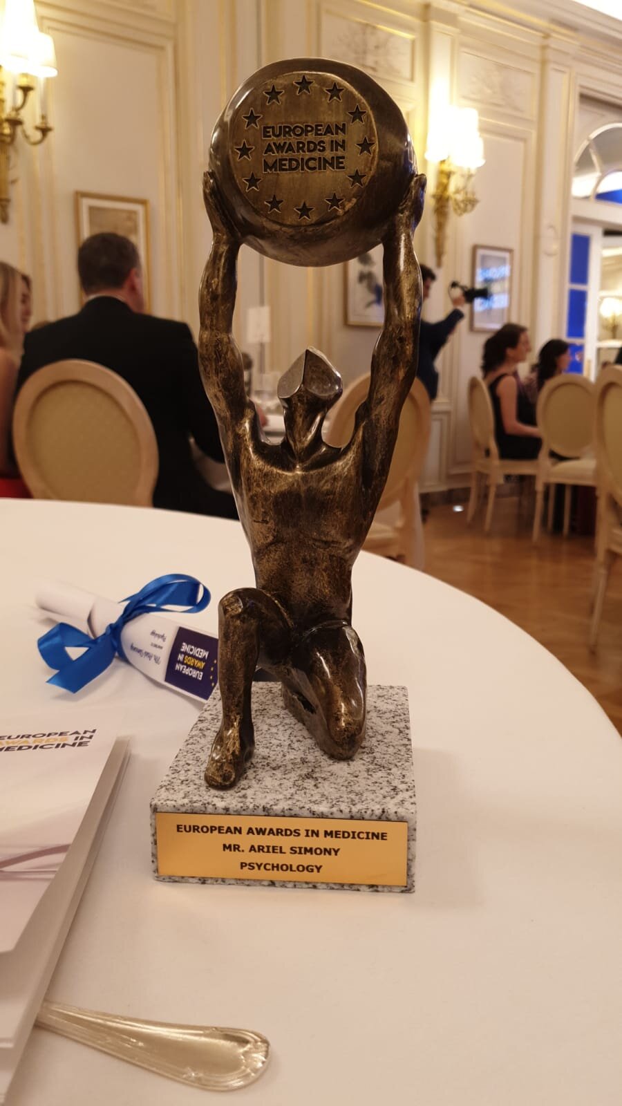 Images Psychologue en ligne Ariel SIMONY