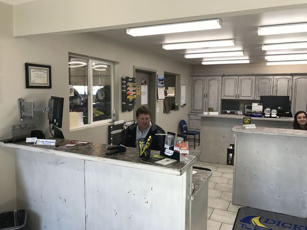 Images Dickerson Automotive