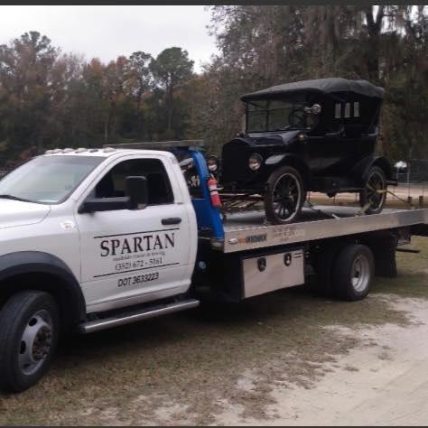 Call our fast, friendly, reliable tow team!