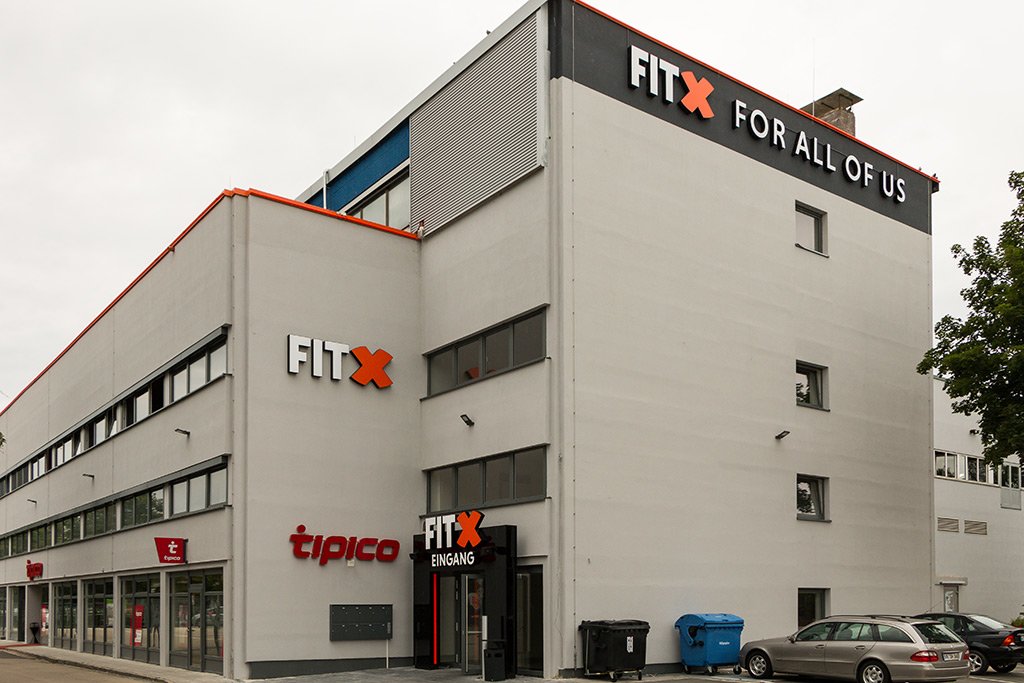 Bild 1 FitX Fitnessstudio in Nürnberg