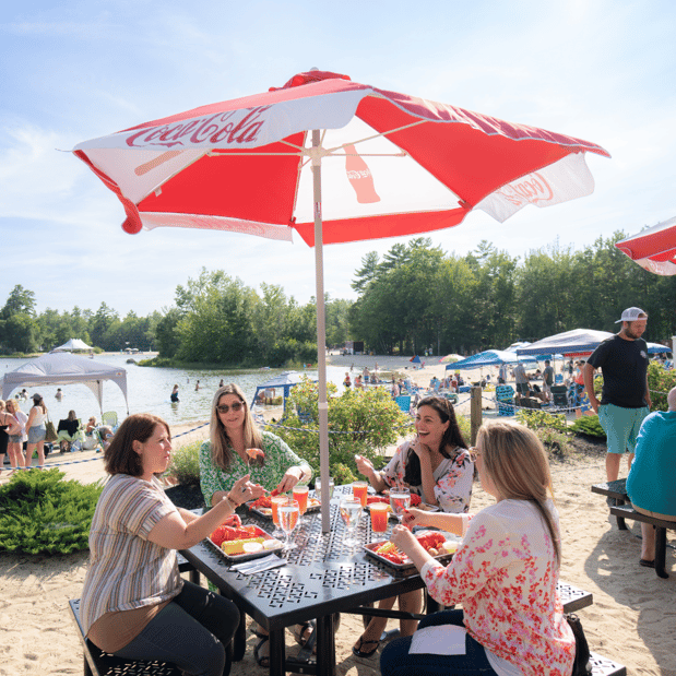 Images Point Sebago Resort