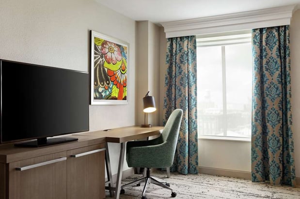 Images Hilton Garden Inn New Orleans Convention Center