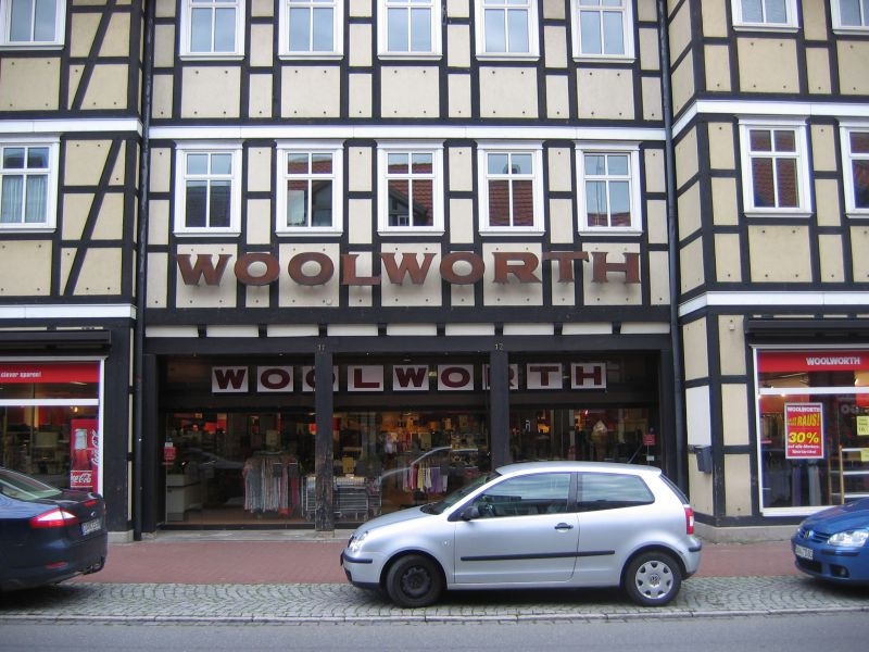 Woolworth, Ludwigstraße 45-47 in Ludwigshafen am Rhein