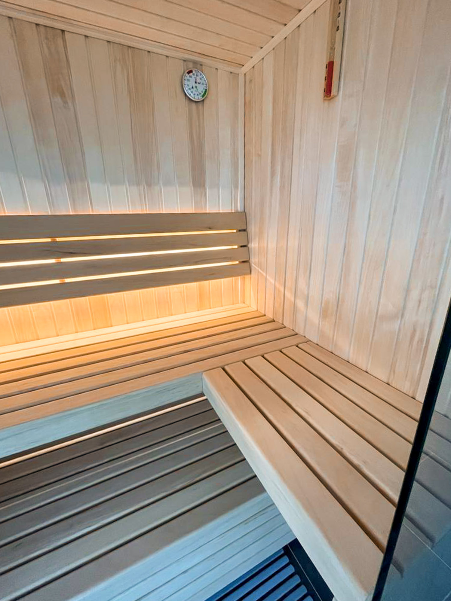 Frahn Sauna- und Solarienvertrieb GbR, Ihrener Straße 110 in Westoverledingen