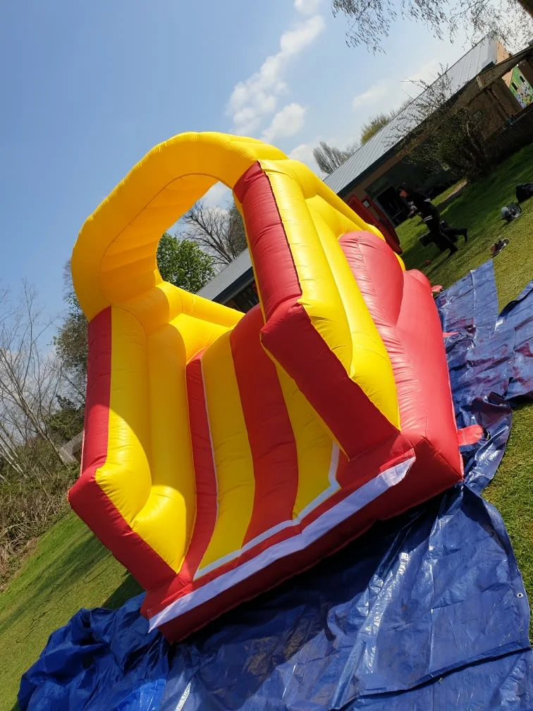 Images Top Banana Bouncy Castles