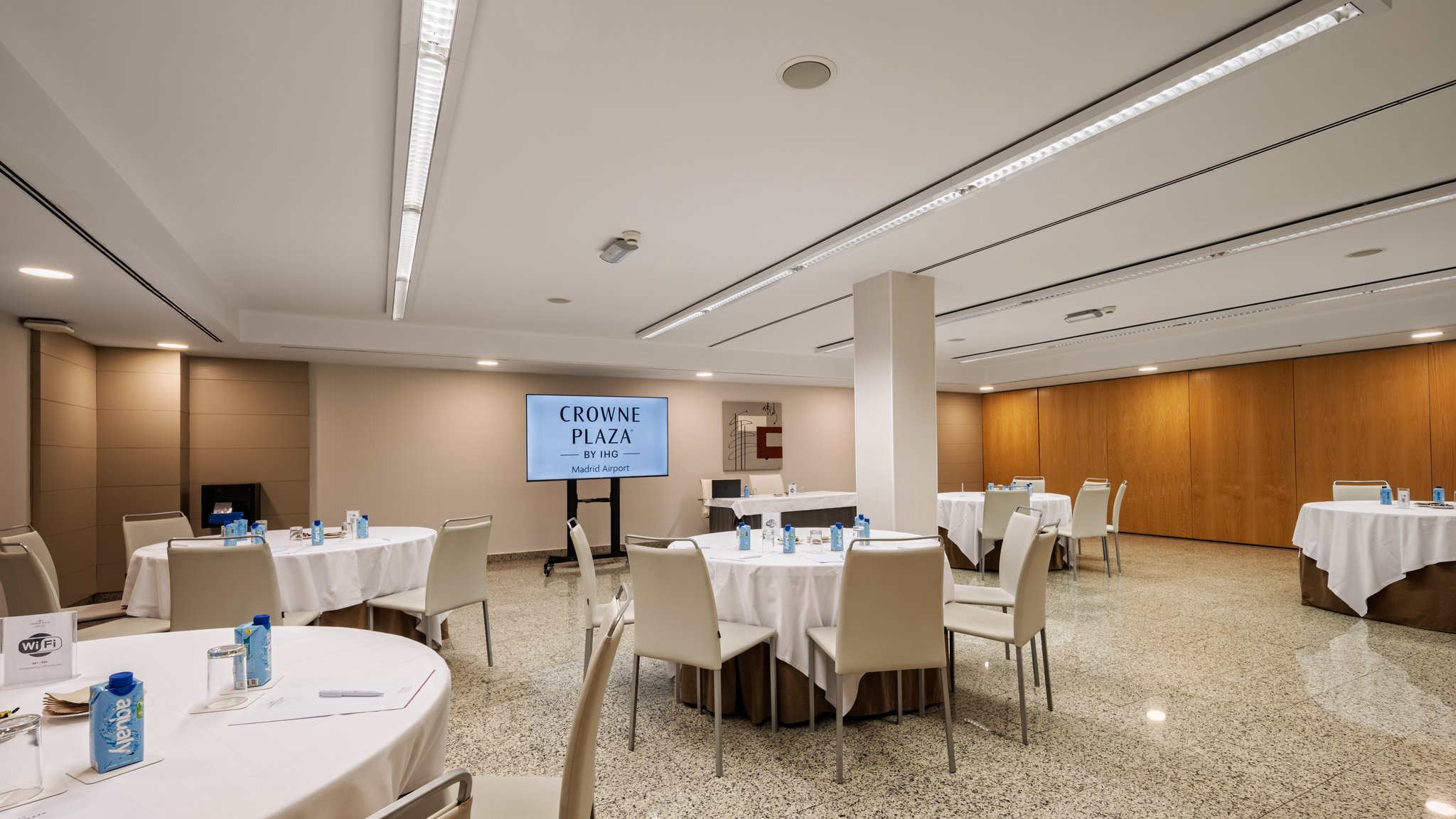 Images Crowne Plaza Madrid Airport by IHG