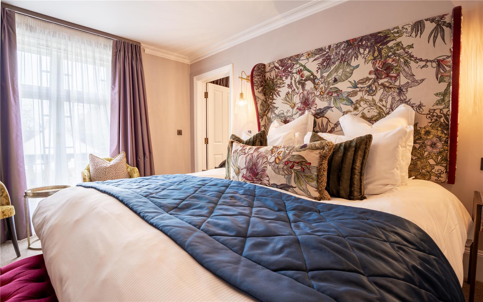 Gresham Premium Room