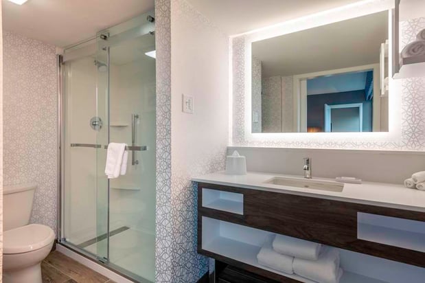 Images Hampton Inn Manchester Downtown