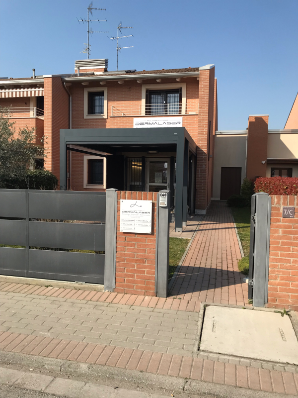 Images Poliambulatorio Dermalaser