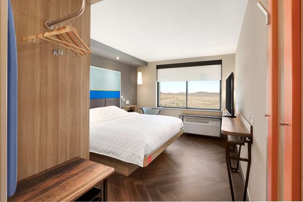 Images Tru by Hilton Las Vegas Airport