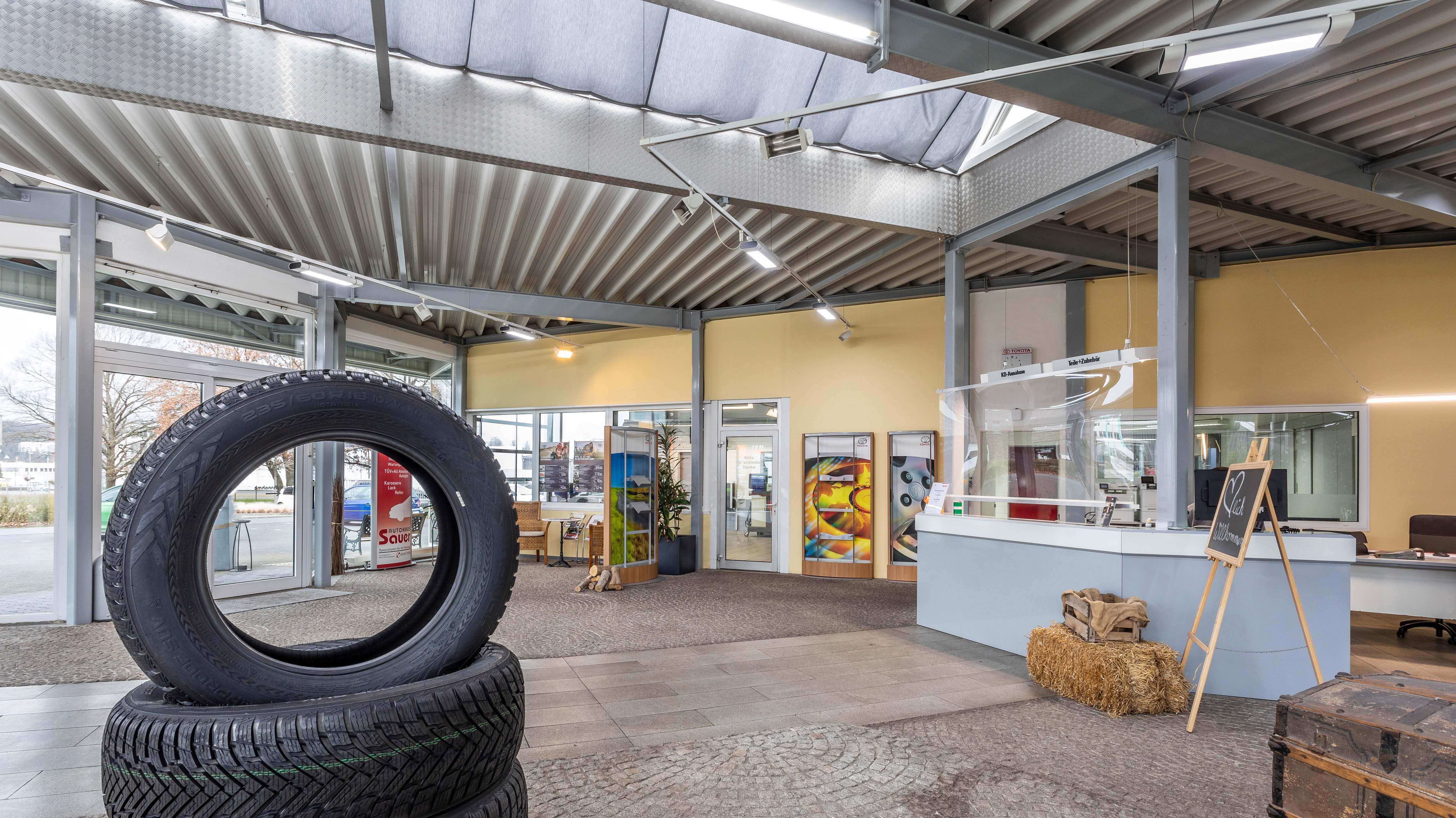 Autohaus Sauer  | Kfz-Reparatur aller Marken | Toyota Servicepartner | Hyundai & Kia spezialisiert, Im Kettelfeld 14 in Rheinbreitbach