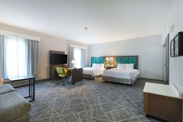Images Hampton Inn & Suites Tulsa/Central