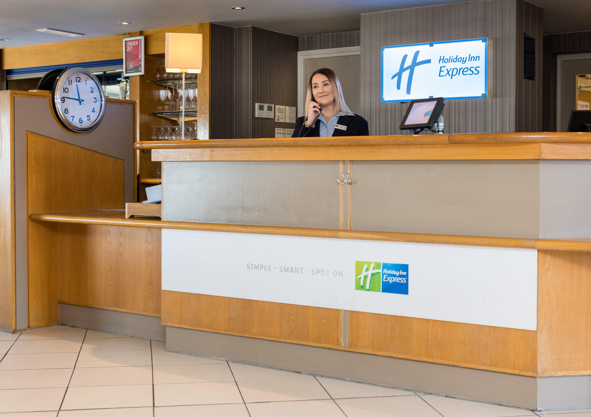 Images Holiday Inn Express London - Luton Airport, an IHG Hotel