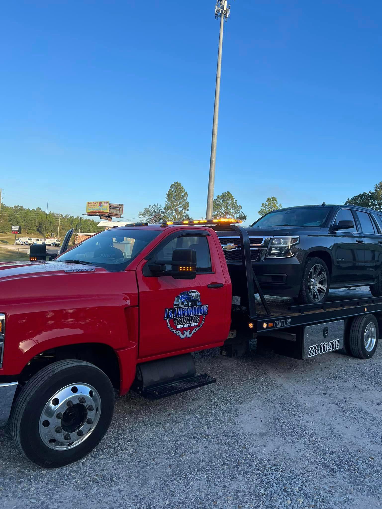 J&J Affordable Towing provides professional towing services to assist you in moving your vehicle safely and efficiently. Whether you've been involved in an accident, have a flat tire, or your vehicle is experiencing mechanical issues, our team is ready to tow your vehicle to the desired location with care and precision. We understand the importance of a reliable towing service, and we're here to provide the assistance you need.