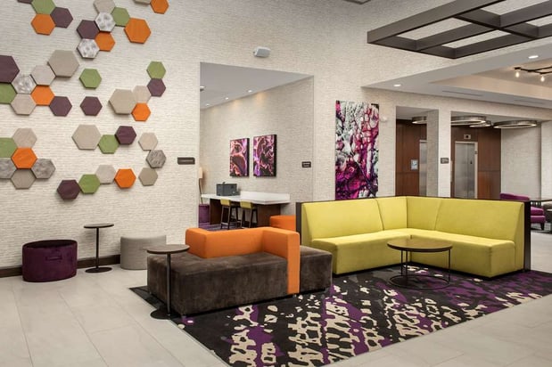 Images Hilton Garden Inn Columbia Airport