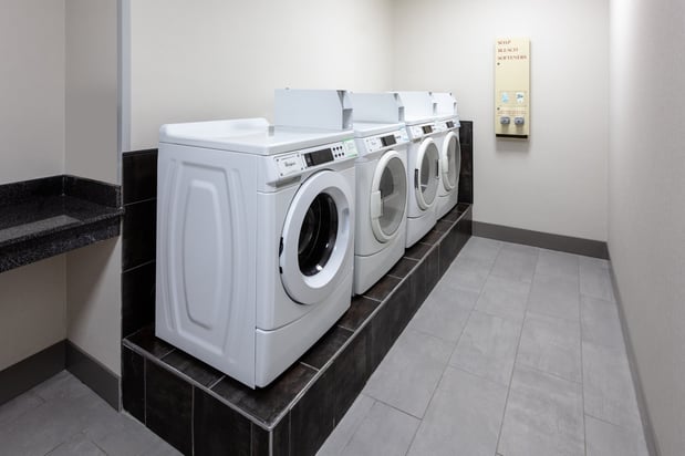 Images Holiday Inn Express Kearney by IHG