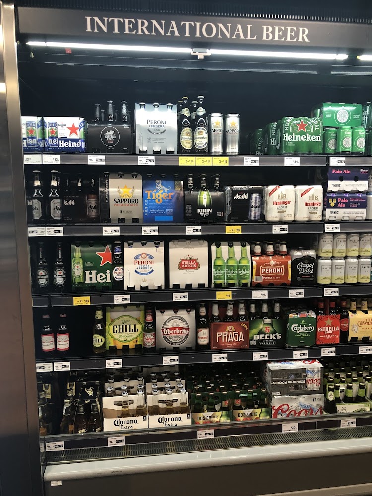 Images Liquorland Raine Square