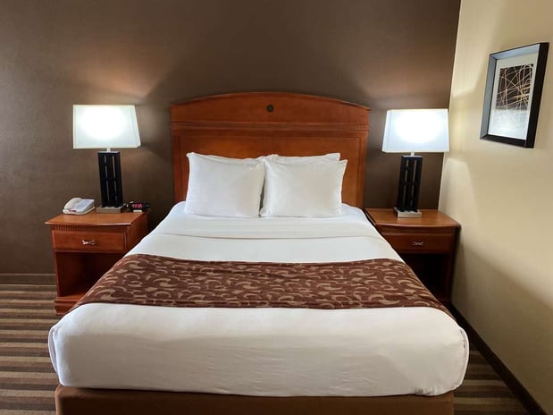 Images Best Western Manhattan Inn