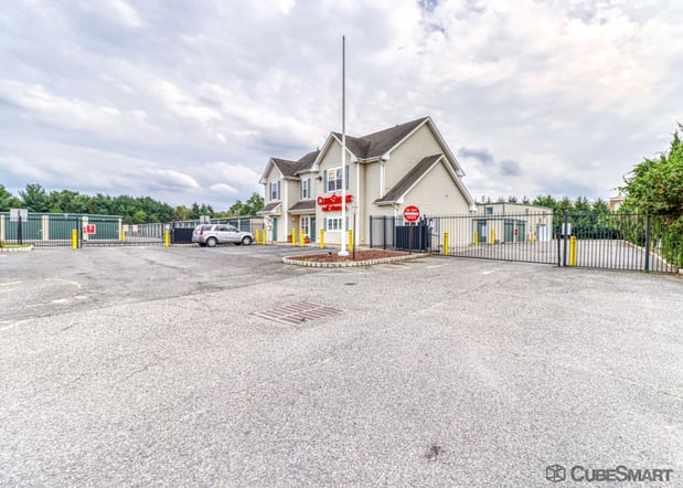 Images CubeSmart Self Storage