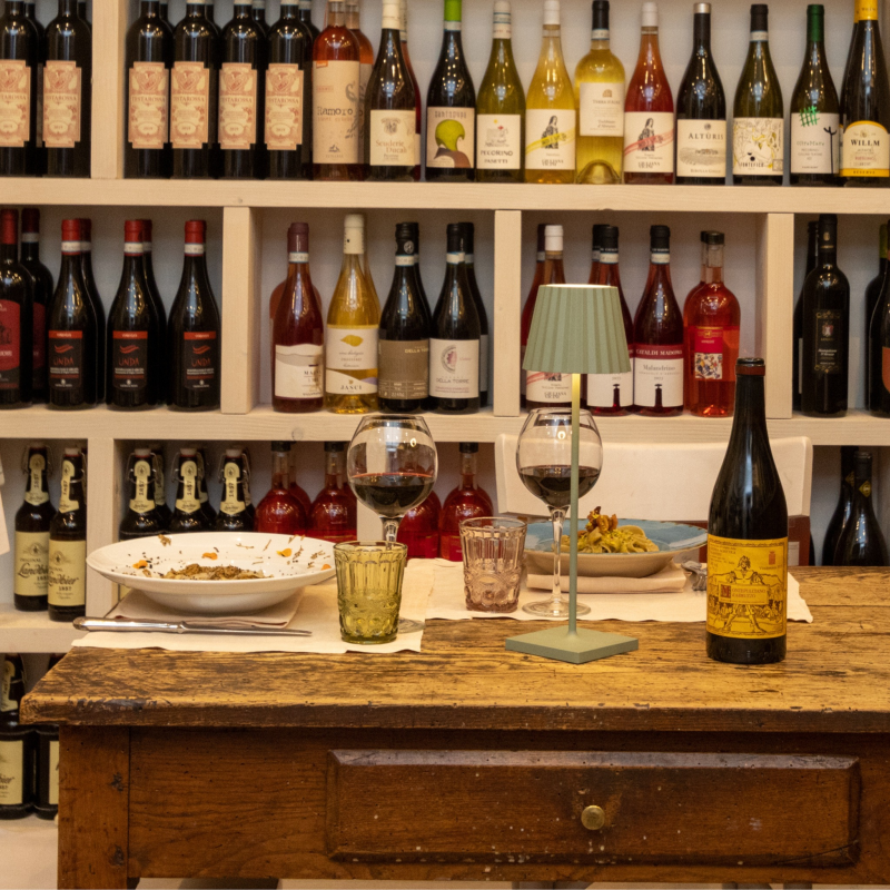 La Cantina  Villa Elena