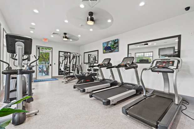 Images SomerHill Farms Apartments