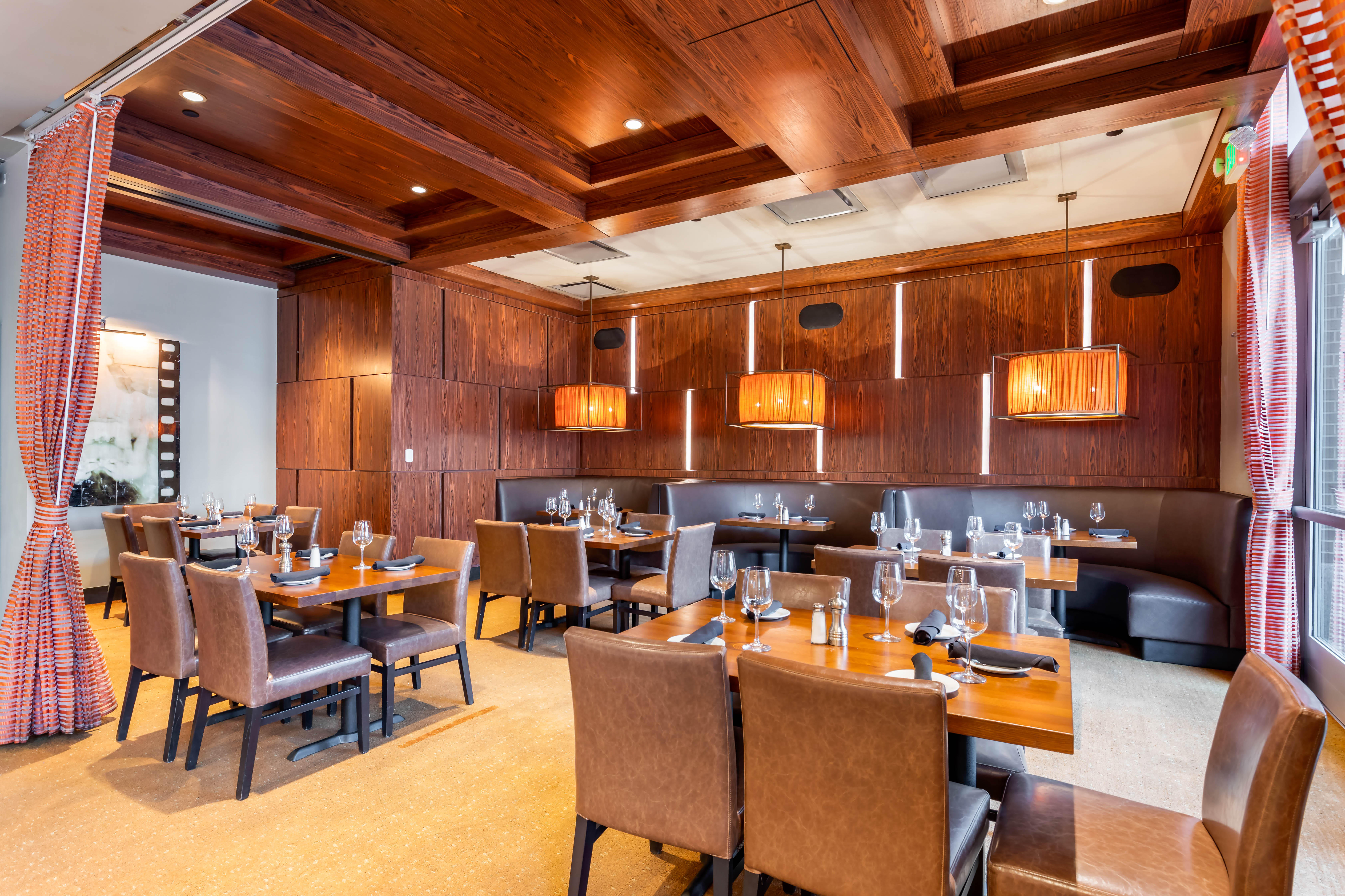 Del Frisco's Grille Fort Worth Cassidy Room group dining room